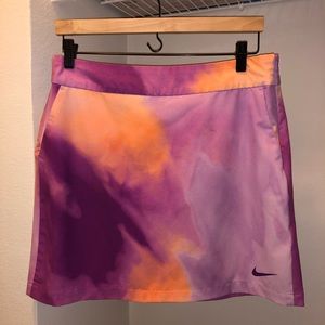 Nike Golf Dri-Fit Skirt Size 8 Tie Dye